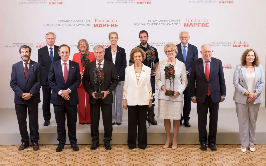 FUNDACIÓN MAPFRE RECONOCE EL COMPROMISO SOCIAL DE CARLOS SAINZ, BOMBEROS DEL AYUNTAMIENTO DE MADRID Y BRAZILFOUNDATION Y PREMIA LA DEDICACIÓN DE PILAR GONZÁLEZ DE FRUTOS A IMPULSAR LA INDUSTRIA ASEGURADORA